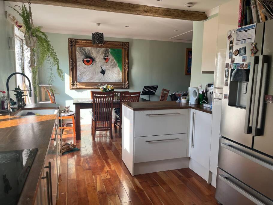 印威基辛Bright, Comfy And Peaceful House别墅 外观 照片